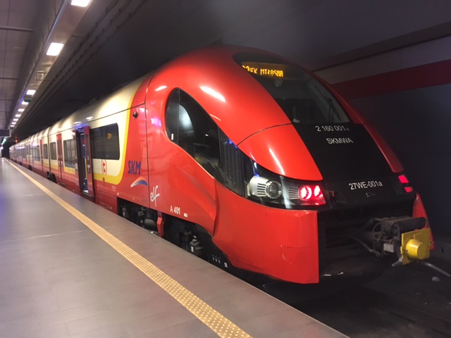 (電車ver)もう迷わない！ワルシャワ空港から市内までのアクセス。 discover poland